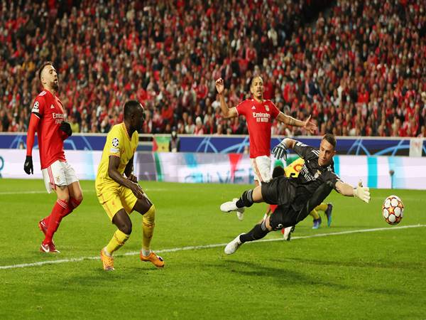 Những trận đối đầu kịch tính giữa Liverpool và Benfica