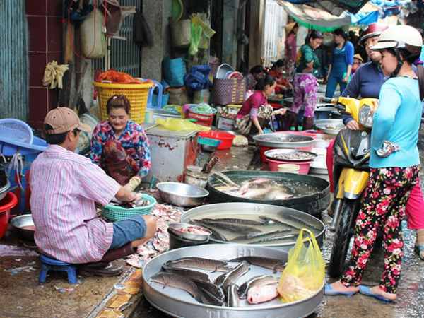 Mơ thấy bán cá tươi ngoài chợ