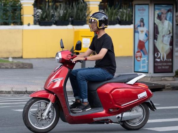 Mơ thấy đi xe máy lên dốc