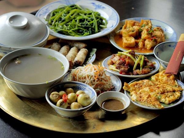 Nằm mơ thấy ăn cơm có số gì phát tài có điềm báo gì Nằm mơ thấy ăn cơm có số gì phát tài có điềm báo gì