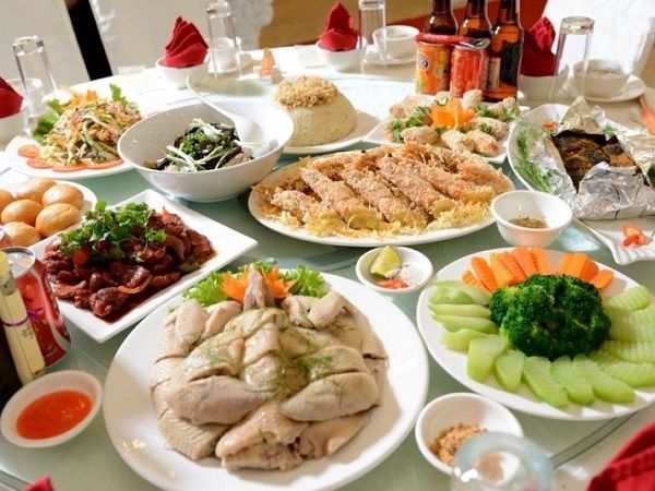 Nằm mơ thấy ăn tiệc có số gì tài lộc có điềm báo gì Nằm mơ thấy ăn tiệc có số gì tài lộc có điềm báo gì